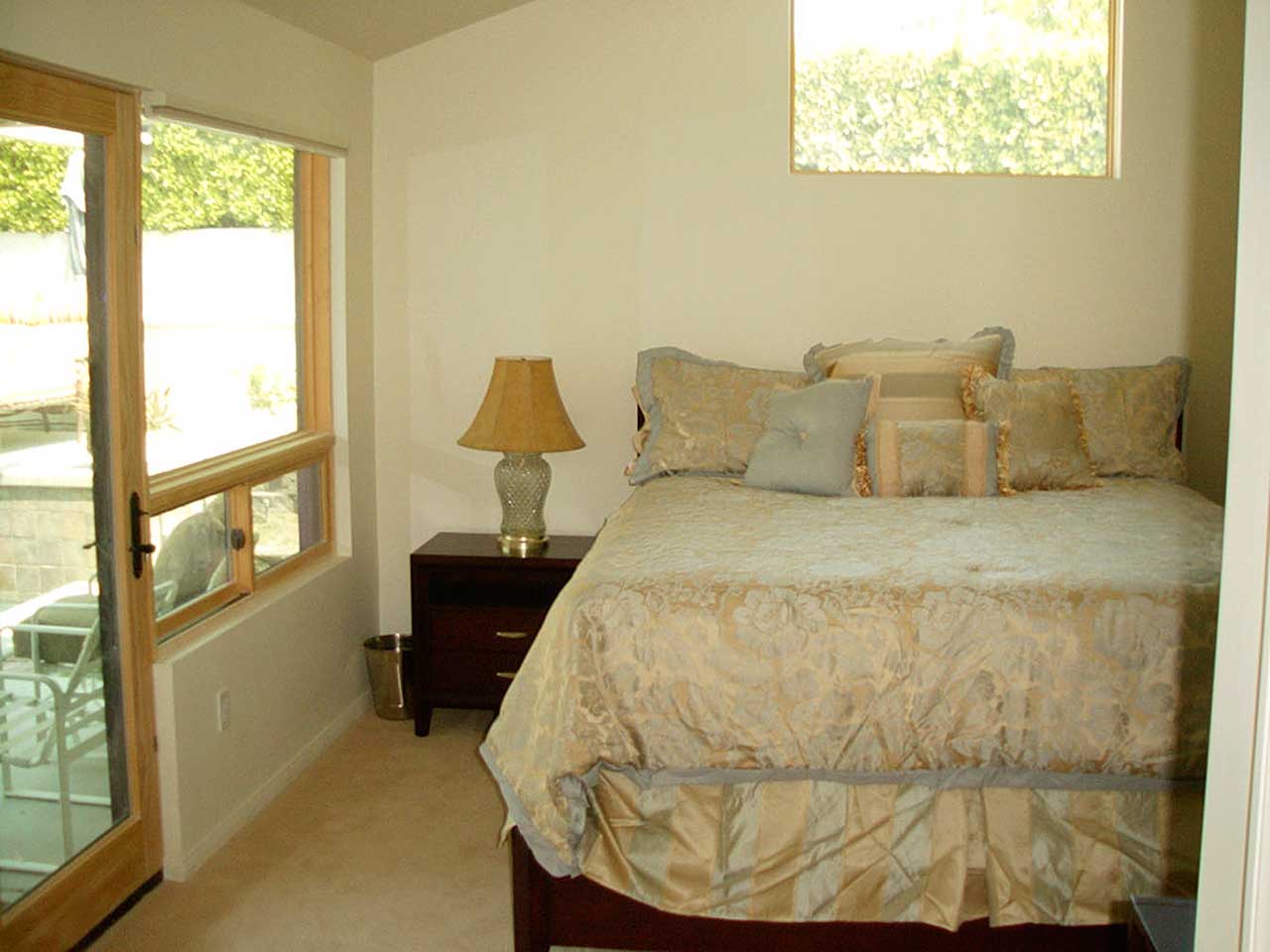 Master Bedroom w/ King Bed